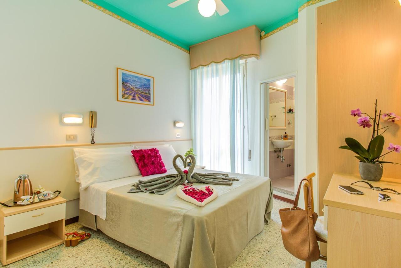Hotel Puppi Католика Екстериор снимка